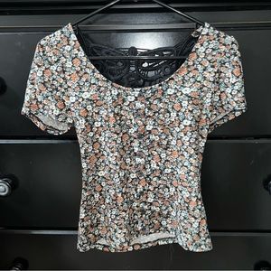 Floral shirt with cute back!
